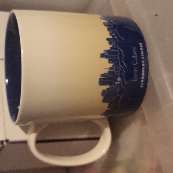 2012 STARBUCKS TWIN CITIES GLOBAL ICON SERIES MUG 16oz. - Picture 2 of 3
